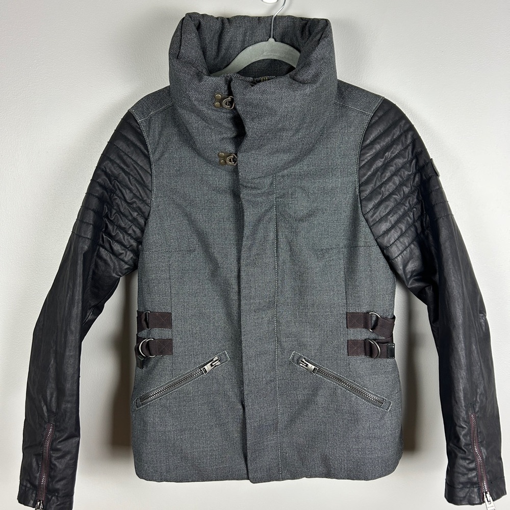 SOREL Joan of Arctic Down Filled Winter‎ Coat Size Small Grey Black Wool Snow